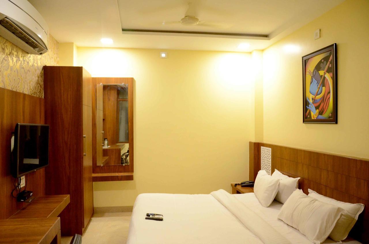 Hotel Shikhar Darshan Ujjain Dış mekan fotoğraf