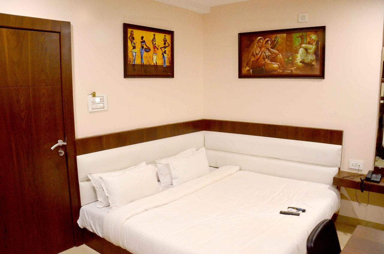 Hotel Shikhar Darshan Ujjain Dış mekan fotoğraf